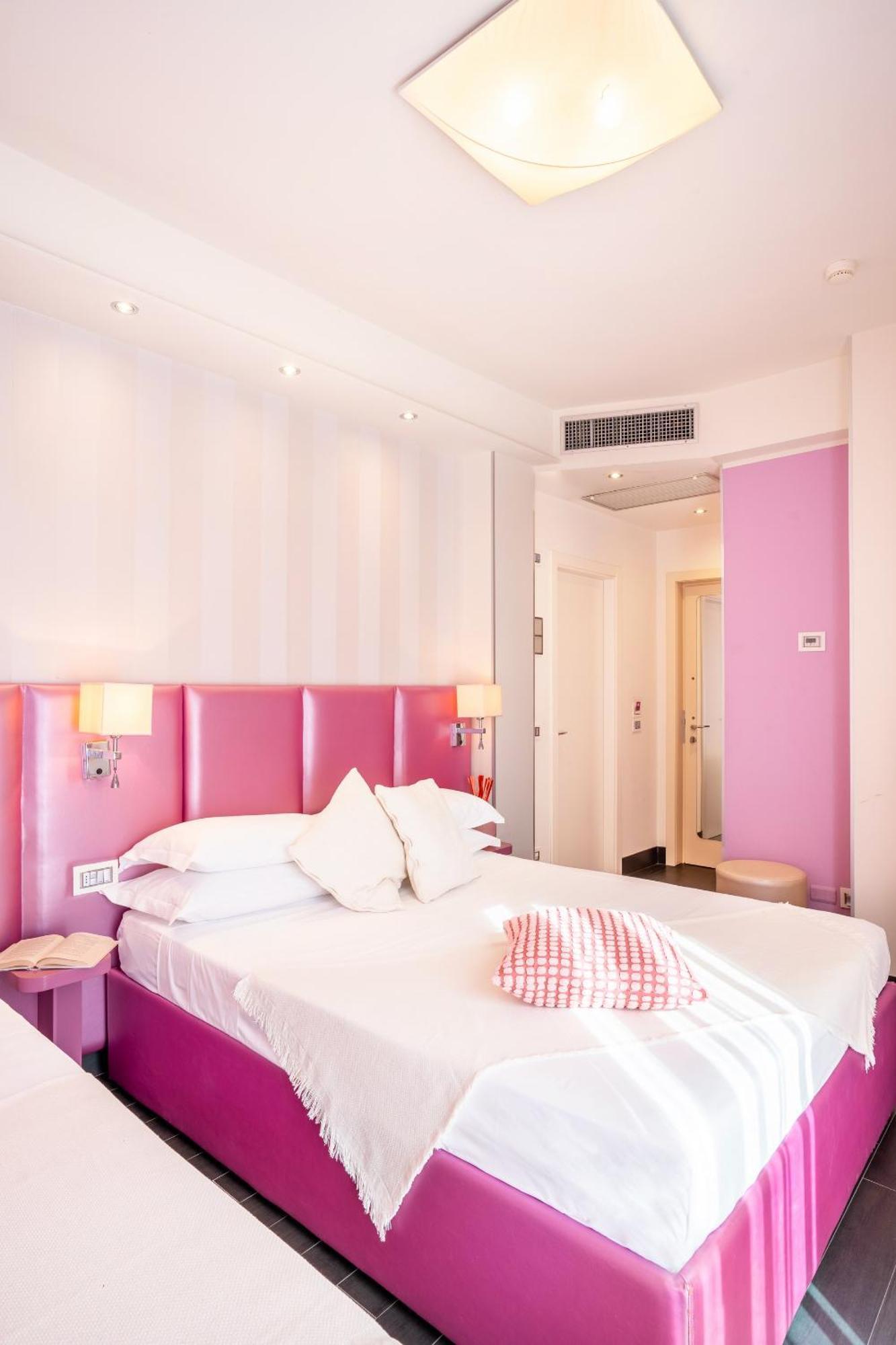 Hotel 2000 Riccione Exterior foto